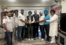 ਕੈਨੇਡਾ “ਚ ਮਾਲੇਰਕੋਟਲਾ ਕਲੱਬ ਨੇ ਸੀਨੀਅਰ ਪੱਤਰਕਾਰ ਮੁਕੰਦ ਸਿੰਘ ਚੀਮਾ ਦਾ ਕੀਤਾ ਵਿਸ਼ੇਸ਼ ਸਨਮਾਨ