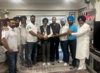 ਕੈਨੇਡਾ “ਚ ਮਾਲੇਰਕੋਟਲਾ ਕਲੱਬ ਨੇ ਸੀਨੀਅਰ ਪੱਤਰਕਾਰ ਮੁਕੰਦ ਸਿੰਘ ਚੀਮਾ ਦਾ ਕੀਤਾ ਵਿਸ਼ੇਸ਼ ਸਨਮਾਨ