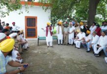 ਮੁੱਖ ਮੰਤਰੀ ਨੇ ਰੁੱਖਾਂ ਦੀ ਛਾਂ ਹੇਠ ਬੈਠ ਕੇ ਪੰਜਾਬ ਦੇ ਲੋਕਾਂ ਨਾਲ ਕੀਤੀ ਗੱਲਬਾਤ ਸਮਰਾਲਾ ਅਤੇ ਲਿਬੜਾ ਵਿਖੇ ਲੋਕਾਂ ਨੂੰ ਮਿਲੇ ਮੁੱਖ ਮੰਤਰੀ ਰੰਗਲਾ ਪੰਜਾਬ ਬਣਾਉਣ ਲਈ ਲੋਕਾਂ ਤੋਂ ਲਏ ਕੀਮਤੀ ਸੁਝਾਅ