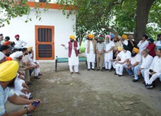 ਮੁੱਖ ਮੰਤਰੀ ਨੇ ਰੁੱਖਾਂ ਦੀ ਛਾਂ ਹੇਠ ਬੈਠ ਕੇ ਪੰਜਾਬ ਦੇ ਲੋਕਾਂ ਨਾਲ ਕੀਤੀ ਗੱਲਬਾਤ ਸਮਰਾਲਾ ਅਤੇ ਲਿਬੜਾ ਵਿਖੇ ਲੋਕਾਂ ਨੂੰ ਮਿਲੇ ਮੁੱਖ ਮੰਤਰੀ ਰੰਗਲਾ ਪੰਜਾਬ ਬਣਾਉਣ ਲਈ ਲੋਕਾਂ ਤੋਂ ਲਏ ਕੀਮਤੀ ਸੁਝਾਅ