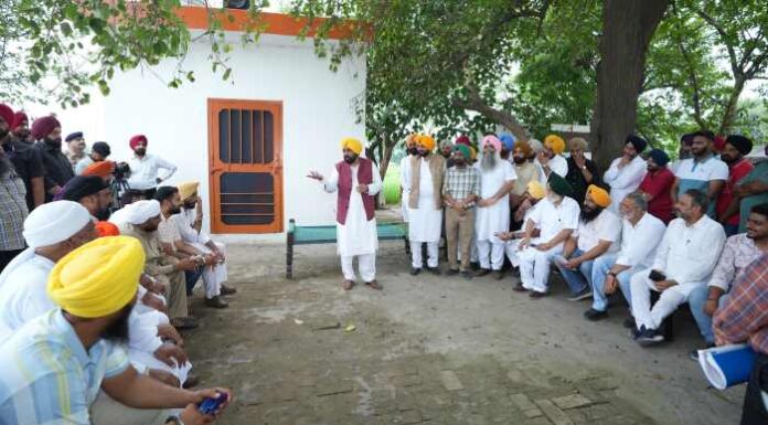 ਮੁੱਖ ਮੰਤਰੀ ਨੇ ਰੁੱਖਾਂ ਦੀ ਛਾਂ ਹੇਠ ਬੈਠ ਕੇ ਪੰਜਾਬ ਦੇ ਲੋਕਾਂ ਨਾਲ ਕੀਤੀ ਗੱਲਬਾਤ ਸਮਰਾਲਾ ਅਤੇ ਲਿਬੜਾ ਵਿਖੇ ਲੋਕਾਂ ਨੂੰ ਮਿਲੇ ਮੁੱਖ ਮੰਤਰੀ ਰੰਗਲਾ ਪੰਜਾਬ ਬਣਾਉਣ ਲਈ ਲੋਕਾਂ ਤੋਂ ਲਏ ਕੀਮਤੀ ਸੁਝਾਅ