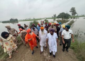 ਰਾਜ ਸਭਾ ਮੈਂਬਰ ਸੰਤ ਸੀਚੇਵਾਲ ਵੱਲੋਂ ਪੰਜ ਪਿੰਡਾਂ ਨੂੰ ਮੋਟਰ ਬੋਟਾਂ ਦੇਣ ਦਾ ਐਲਾਨ