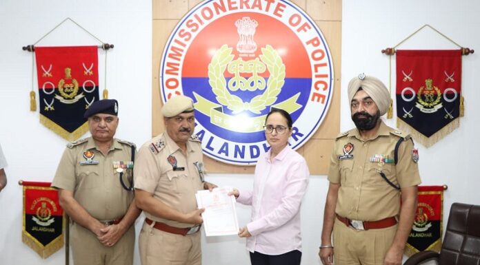 ‘ਯੁੱਧ ਨਸ਼ੇ ਵਿਰੁੱਧ’ ਮੁਹਿੰਮ ’ਚ ਸ਼ਾਨਦਾਰ ਪ੍ਰਦਰਸ਼ਨ ਲਈ ਸੀ.ਪੀ ਜਲੰਧਰ ਵੱਲੋਂ 18 ਪੁਲਸ ਅਧਿਕਾਰੀ ਸਨਮਾਨਿਤ