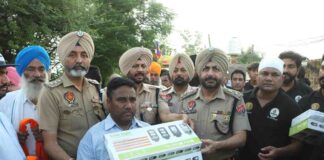 ਹੜ ਪੀੜਤ ਪਰਿਵਾਰਾਂ ਦੀ ਸਹਾਇਤਾ ਲਈ ਡਾ. ਬੀ. ਆਰ. ਅੰਬੇਦਕਰ ਕਲੱਬ (ਯੂ.ਐਸ.ਏ.) ਅਮਰੀਕਾ ਫਿਲੌਰ,ਡਾ. ਬੀ. ਆਰ. ਅੰਬੇਦਕਰ ਸੈਨਾ ਪੰਜਾਬ ਅਤੇ ਸ. ਹਰਵਿੰਦਰ ਸਿੰਘ ਵਿਰਕ ਐੱਸ.ਐੱਸ.ਪੀ ਜਲੰਧਰ ਦਿਹਾਤੀ ਪੁਲਿਸ ਦੀ ਸਾਂਝੀ ਪਹੁੰਚ