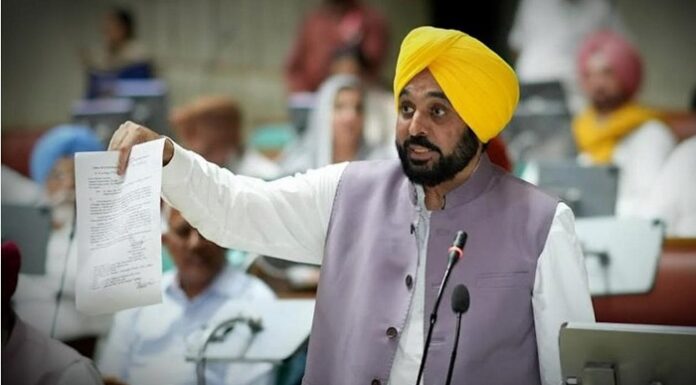 ਹੜ੍ਹ ਪੀੜਤਾਂ ਲਈ ਪੰਜਾਬ ਸਰਕਾਰ ਦਾ ਵੱਡਾ ਐਲਾਨ! ਵਧਾਈ ਗਈ ਰਾਹਤ ਰਾਸ਼ੀ, 15 ਅਕਤੂਬਰ ਤੋਂ ਮਿਲਣਗੇ ਮੁਆਵਜ਼ੇ ਦੇ ਚੈੱਕ, CM ਬੋਲੇ- ਦੀਵਾਲੀ ਤੋਂ ਪਹਿਲਾਂ ਹੀ ਪੰਜਾਬੀਆਂ ਦੇ ਚਿਹਰਿਆਂ ‘ਤੇ ਖੁਸ਼ੀ ਦੇ ਦੀਵੇ ਜਲਾਵਾਂਗੇ