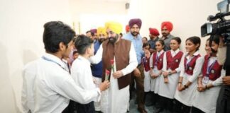 ਹਰ ਬੱਚੇ ਲਈ ‘ਸੁਪਨਿਆਂ ਦਾ ਰਨਵੇ’ ਬਣੇ ‘ਸਕੂਲ ਆਫ਼ ਐਮੀਨੈਂਸ’! CM ਮਾਨ ਦੇ ‘ਆਧੁਨਿਕ ਯੁੱਗ ਦੇ ਮੰਦਿਰ’ ਲਿਆਏ ਉੱਜਵਲ ਭਵਿੱਖ, ਜਾਣੋ ਨਵੀਆਂ ਸਹੂਲਤਾਂ!