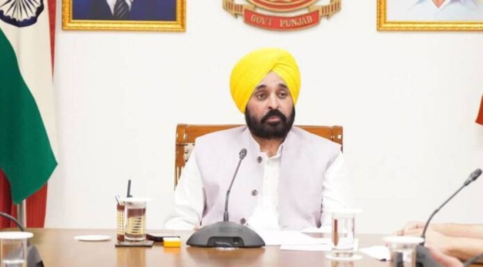 ਮਾਨ ਸਰਕਾਰ ਨੇ ਕੈਬਿਨੇਟ ਮੀਟਿੰਗ ‘ਚ ਲਿਆ ਅਹਿਮ ਫੈਂਸਲਾ: ਪੰਜਾਬ ’ਚ ਬਾਹਰੋਂ ਆਉਣ ਵਾਲੇ ਮਾਈਨਿੰਗ ਟਰੱਕਾਂ ’ਤੇ ਲਾਗੂ ਹੋਵੇਗੀ ਐਂਟਰੀ ਫੀਸ, ਮਜ਼ਬੂਤ ਹੋਣਗੀਆਂ ਸਰਹੱਦਾਂ