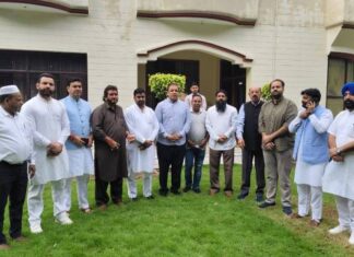 ਜਲੰਧਰ ਵਿੱਚ ਧਾਰਮਿਕ ਵਿਵਾਦ ਨਿਤਿਨ ਕੋਹਲੀ, ਵਿਨੀਤ ਧੀਰ ਅਤੇ ਮਹਿੰਦਰ ਭਗਤ ਦੀਆਂ ਪਹਿਲਕਦਮੀਆਂ ਨਾਲ ਹੋਇਆ ਹੱਲ