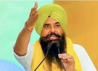 ਕੇਂਦਰ ਦੀ ਤਾਨਾਸ਼ਾਹੀ! BJP ਕਰ ਰਹੀ ਪੰਜਾਬ ਦੇ ਗੌਰਵਸ਼ਾਲੀ ਇਤਿਹਾਸ ਨੂੰ ਦਬਾਉਣ ਦੀ ਕੋਸ਼ਿਸ਼: ‘ਆਪ’ ਸੰਸਦ ਮੈਂਬਰ ਮਲਵਿੰਦਰ ਸਿੰਘ ਕੰਗ