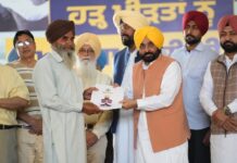 ਦੀਵਾਲੀ ਤੋਂ ਪਹਿਲਾਂ ਹੜ੍ਹ ਪੀੜਤਾਂ ਨੂੰ ਪ੍ਰਤੀ ਏਕੜ 20,000 ਰੁਪਏ ਦੀ ਵੱਡੀ ਰਾਹਤ, ਸਿਰਫ਼ 30 ਦਿਨਾਂ ਵਿੱਚ 209 ਕਰੋੜ ਰੁਪਏ ਜਾਰੀ