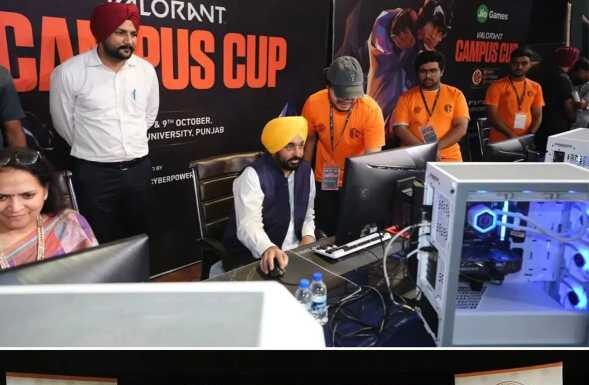 ਅਰਵਿੰਦ ਕੇਜਰੀਵਾਲ ਅਤੇ ਮੁੱਖ ਮੰਤਰੀ ਭਗਵੰਤ ਮਾਨ ਨੇ ਐਲਪੀਯੂ ਦੇ ‘ਵਨ ਇੰਡੀਆ ਫੈਸਟ’ ਵਿੱਚ ਕੀਤੀ ਸ਼ਿਰਕਤ , ਜਿਸ ਵਿੱਚ ਭਾਰਤੀ ਸੱਭਿਆਚਾਰਕ ਏਕਤਾ ਦਾ ਪ੍ਰਦਰਸ਼ਨ ਰਿਹਾ ਸ਼ਾਨਦਾਰ