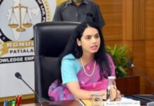 ਪੰਜਾਬ ਦੀ ਮਹਿਲਾ ਡਿਪਟੀ ਕਮਿਸ਼ਨਰ ਕਰ ਰਹੀ ਅਗਵਾਈ : ਜਾਣੋ ਕਿ ‘ਆਪ’ ਦੀ ਪਾਰਦਰਸ਼ਤਾ ਕ੍ਰਾਂਤੀ ਔਰਤਾਂ ਨੂੰ ਸਰਕਾਰੀ ਸੇਵਾ ਵਿੱਚ ਕਿਵੇਂ ਬਣਾ ਰਹੀ ਮੋਹਰੀ