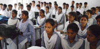 ਸਰਕਾਰੀ ਸਕੂਲ ਦੀ ਇਸ ਟੀਚਰ ਨੇ ਦਿਖਾਇਆ – ਸਾਡੇ ਬੱਚਿਆਂ ਦਾ ਭਵਿੱਖ ਇੱਥੇ ਸੁਰੱਖਿਅਤ ਹੈ!