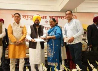 ਪਵਿੱਤਰ ਸੇਵਾ, ਸੱਚਾ ਸਤਿਕਾਰ”—ਮਾਨ ਸਰਕਾਰ ਨੇ ਗੁਰੂ ਤੇਗ ਬਹਾਦਰ ਜੀ ਨਾਲ ਜੁੜੇ 142 ਪਿੰਡਾਂ ਦੇ ਵਿਕਾਸ ਲਈ ₹71 ਕਰੋੜ ਸੌਂਪੇ