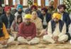 ਭਗਵੰਤ ਮਾਨ ਅਤੇ ਅਰਵਿੰਦ ਕੇਜਰੀਵਾਲ ਨੇ ਸੰਗਤ ਵਿੱਚ ਸ਼ਾਮਲ ਹੋ ਕੇ ਸੂਬੇ ਦੀ ਤਰੱਕੀ ਅਤੇ ਪੰਜਾਬੀਆਂ ਦੀ ਖ਼ੁਸ਼ਹਾਲੀ ਲਈ ਕੀਤੀ ਅਰਦਾਸ