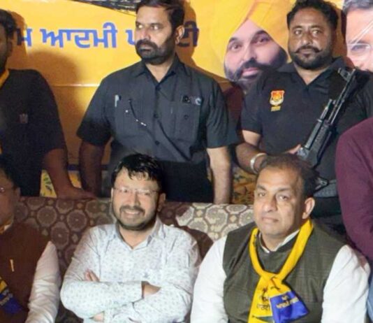 ਨਿਤਿਨ ਕੋਹਲੀ ਨੇ ਪੰਜਾਬ ਦੇ ਮੰਤਰੀ ਡਾ. ਰਵਜੋਤ ਸਿੰਘ ਨਾਲ ਮਿਲ ਕੇ ਤਰਨਤਾਰਨ ਵਿੱਚ ਹਰਮੀਤ ਸਿੰਘ ਸੰਧੂ ਲਈ ਜ਼ੋਰਦਾਰ ਚੋਣ ਮੁਹਿੰਮ ਸ਼ੁਰੂ ਕੀਤੀ