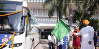 ਵਿਦੇਸ਼ਾਂ ਵਿੱਚ ਸਿਖਲਾਈ ਪ੍ਰਾਪਤ ਪੰਜਾਬ ਦੇ ਅਧਿਆਪਕ ਅਤੇ ਪ੍ਰਿੰਸੀਪਲ ਹੁਣ ਬੱਚਿਆਂ ਨੂੰ ਸਮਾਰਟ ਅਤੇ ਆਧੁਨਿਕ ਸਿੱਖਿਆ ਕਰਨਗੇ ਪ੍ਰਦਾਨ।