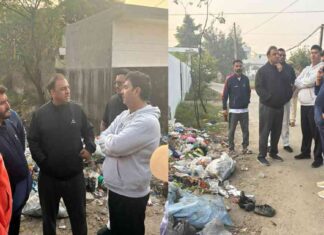 ਵਾਰਡ 10 ’ਚ ਸਫਾਈ ਲਾਪਰਵਾਹੀ ’ਤੇ ਨਿਤਿਨ ਕੋਹਲੀ ਅਤੇ ਮੇਅਰ ਵਨੀਤ ਧੀਰ ਦੀ ਸਾਂਝੀ ਸਖ਼ਤ ਕਾਰਵਾਈ — 24 ਘੰਟਿਆਂ ਵਿੱਚ ਰਿਪੋਰਟ ਤਲਬ