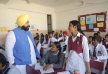 ਮਾਨ ਸਰਕਾਰ ਦੀ ਅਗਵਾਈ ਹੇਠ ਸਿੱਖਿਆ ਵਿੱਚ ਜੁੜਿਆ ਇੱਕ ਨਵਾਂ ਅਧਿਆਇ : ਸਕੂਲ ਹੁਣ ਡਿਗਰੀਆਂ ਦੇ ਨਾਲ-ਨਾਲ “ਕਮਾਈ ਦੇ ਹੁਨਰ” ਵੀ ਕਰਨਗੇ ਪ੍ਰਦਾਨ , ਵਿਦਿਆਰਥੀ ਬਣਨਗੇ ਸਵੈ-ਨਿਰਭਰਤਾ ਦੀਆਂ ਉਦਾਹਰਣਾਂ