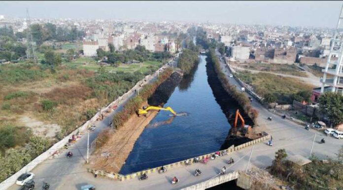 ਆਪ ਸਰਕਾਰ ਬਦਲਾਅ ਲਿਆਉਂਦੀ ਹੈ: ਸੰਸਦ ਮੈਂਬਰ ਸੰਤ ਸੀਚੇਵਾਲ ਦੀ ਅਗਵਾਈ ਹੇਠ, ਬੁੱਢਾ ਦਰਿਆ ਮੁੜ ਹੋਇਆ ਜੀਵਤ — ਪਾਣੀ ਨੂੰ ਸਾਫ਼ ਕਰਾ ਬਣਾਇਆ ਕਿਸ਼ਤੀਆਂ ਦੇ ਕਾਬਿਲ