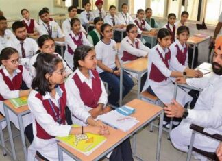 ਪੰਜਾਬੀ ਮਾਂ-ਬੋਲੀ ਦੀ ਰੱਖਿਆ ਲਈ ਮਾਨ ਸਰਕਾਰ ਦਾ ਵੱਡਾ ਕਦਮ! ਹੁਣ ਹਰ ਭਾਸ਼ਾ ਦੀ ਕਿਤਾਬ ਵਿੱਚ ਹੋਵੇਗਾ ਗੁਰਮੁੱਖੀ ਦਾ ਪੰਨਾ; ਹਰ ਸਕੂਲ ਵਿੱਚ ਗੂੰਜੇਗਾ ‘ਊੜਾ-ਐੜਾ’