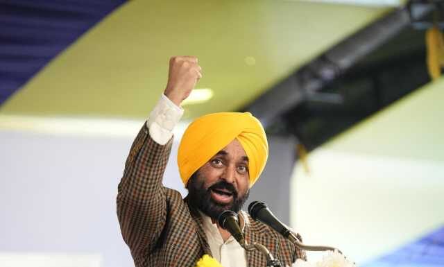 ਸ਼੍ਰੋਮਣੀ ਗੁਰਦੁਆਰਾ ਪ੍ਰਬੰਧਕ ਕਮੇਟੀ ਦੇ ਪ੍ਰਧਾਨ ਗੁਰੂ ਸਾਹਿਬਾਨ ਦੇ ਸਿਪਾਹੀ ਬਣਨ ਦੀ ਬਜਾਏ ਸੁਖਬੀਰ ਬਾਦਲ ਦੇ ਸਿਪਾਹੀ ਬਣੇ ਹੋਏ ਹਨ ਜੋ ਪੰਥ ਲਈ ਬਹੁਤ ਮੰਦਭਾਗਾ-ਮੁੱਖ ਮੰਤਰੀ ਭਗਵੰਤ ਸਿੰਘ ਮਾਨ