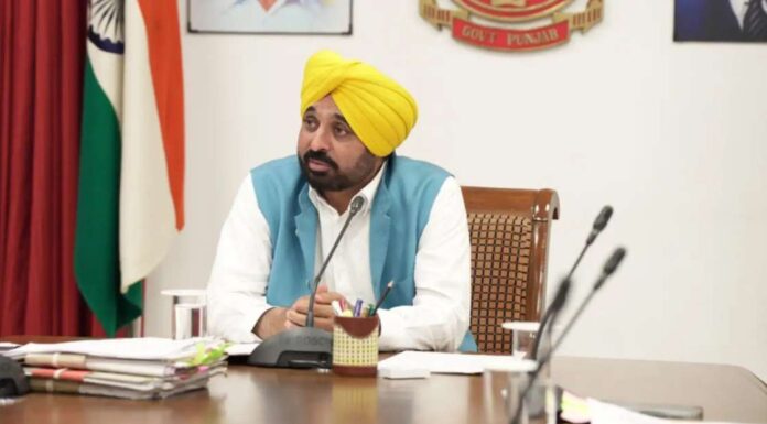 2025 ਤੱਕ ਪੰਜਾਬ ਪ੍ਰਸ਼ਾਸਨ ਵਿੱਚ ਵੱਡਾ ਡਿਜੀਟਲ ਬਦਲਾਅ: 1.85 ਲੱਖ ਲੋਕ ਆਪਣੇ ਘਰਾਂ ਤੋਂ ਹੀ 437 ਸੇਵਾਵਾਂ ਤੱਕ ਪਹੁੰਚ ਕਰਨਗੇ, ਮਾਨ ਸਰਕਾਰ ਨੇ ਦਫ਼ਤਰਾਂ ਦੇ ਦੌਰੇ ਕੀਤੇ ਖਤਮ