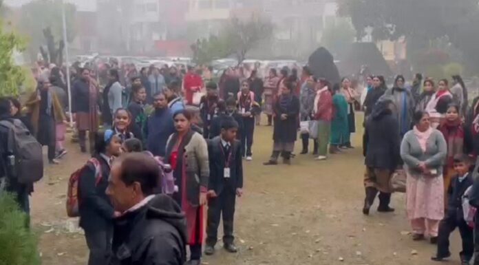 ਚੰਡੀਗੜ੍ਹ ਦੇ ਸਕੂਲਾਂ ਨੂੰ ਬੰਬ ਨਾਲ ਉਡਾਉਣ ਦੀ ਧਮਕੀ ਤੋਂ ਬਾਅਦ ਦਹਿਸ਼ਤ, ਐਸਐਸਪੀ ਨੇ ਦਿੱਤਾ ਵੱਡਾ ਬਿਆਨ: ਜਾਣੋ ਕੀ ਹੈ ਪੂਰਾ ਮਾਮਲਾ