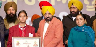 ਮੁੱਖ ਮੰਤਰੀ ਮਾਨ ਨੇ 2.7 ਲੱਖ ਦਲਿਤ ਵਿਦਿਆਰਥੀਆਂ ਨੂੰ 271 ਕਰੋੜ ਦਾ ਵਜ਼ੀਫਾ ਵੰਡਿਆ, ਕਿਹਾ – ‘ਆਪ ਨੂੰ ਨੌਜਵਾਨਾਂ ਦਾ ਫਿਕਰ, ਵਿਰੋਧੀਆਂ ਨੂੰ ਆਪਣੇ ਪਰਿਵਾਰਾਂ ਦੀ’