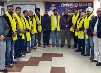 ਨਿਤਿਨ ਕੋਹਲੀ ਨੇ ਨਵੇਂ ਟ੍ਰੇਡਰਜ਼ ਕਮਿਸ਼ਨ ਮੈਂਬਰਾਂ ਦਾ ਸਨਮਾਨ ਕੀਤਾ, ਵਪਾਰ ਨੂੰ ਹੋਰ ਮਜ਼ਬੂਤ ਬਣਾਉਣ ’ਤੇ ਕੀਤੀ ਚਰਚਾ