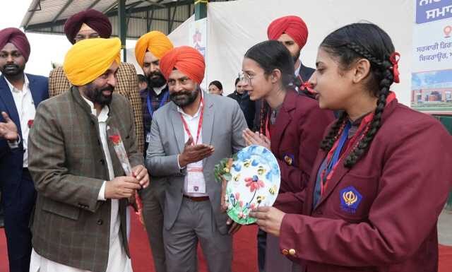 ਕਾਂਗਰਸ, ਅਕਾਲੀ ਦਲ ਅਤੇ ਭਾਜਪਾ ਨੇ ਪੰਜਾਬ ਦੀ ਅੰਨ੍ਹੀ ਲੁੱਟ ਕੀਤੀ-ਮੁੱਖ ਮੰਤਰੀ ਭਗਵੰਤ ਸਿੰਘ ਮਾਨ