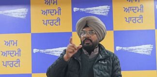 ਮਨਰੇਗਾ ਨੂੰ ਖਤਮ ਕਰਨ ਵਿੱਚ ਅਕਾਲੀ ਦਲ ਦੀ ਮਿਲੀਭੁਗਤ, ਅਕਾਲੀ ਦਲ ਦੀ ਚੁੱਪੀ ਭਾਜਪਾ ਨਾਲ ਉਨ੍ਹਾਂ ਦੇ ਗੁਪਤ ਸਮਝੌਤੇ ਦਾ ਪਰਦਾਫਾਸ਼ ਕਰਦੀ ਹੈ: ਕੁਲਦੀਪ ਧਾਲੀਵਾਲ