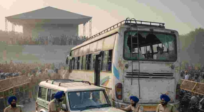 AAP ਦੀ ਰੈਲੀ ਚ ਤਾਇਨਾਤ ਪੁਲਸ ਮੁਲਾਜ਼ਮਾਂ ਤੇ ਚੜ੍ਹੀ ਬਸ, 4 ਗੰਭੀਰ ਜ਼ਖ਼ਮੀ
