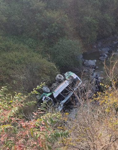 Breaking News: ਹਿਮਾਚਲ ਰੋਡਵੇਜ਼ ਦੀ ਬੱਸ ਖਾਈ ’ਚ ਡਿੱਗੀ: 3 ਸਵਾਰੀਆਂ ਦੀ ਮੌਤ ਤੇ ਦਰਜਨਾਂ ਜ਼ਖ਼ਮੀ, ਰਾਹਤ ਕਾਰਜ ਜਾਰੀ