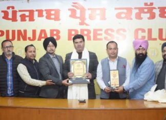 ਮੇਅਰ ਵਿਨੀਤ ਧੀਰ ਵੱਲੋਂ ਪੰਜਾਬ ਪ੍ਰੈਸ ਕਲੱਬ ਦਾ ਦੌਰਾ