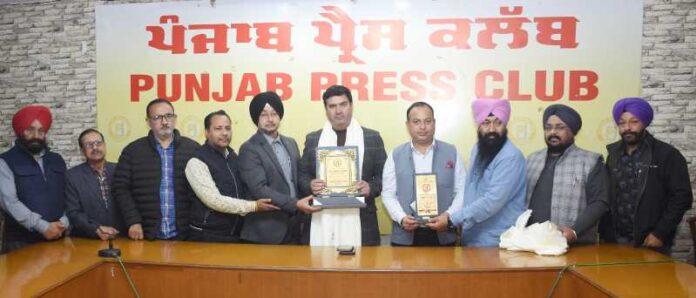 d0e38277-c2f1-4bc0-b294-d7db50757751