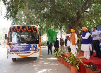 ਮੁੱਖ ਮੰਤਰੀ ਭਗਵੰਤ ਸਿੰਘ ਮਾਨ ਨੇ ਸਿੰਗਾਪੁਰ ਟ੍ਰੇਨਿੰਗ ਲਈ ਪ੍ਰਿੰਸੀਪਲਾਂ ਦੇ ਅੱਠਵੇਂ ਬੈਚ ਨੂੰ ਰਵਾਨਾ ਕੀਤਾ, ਵਿਸ਼ਵ ਪੱਧਰੀ ਸਿਖਲਾਈ ਲਈ ਹੁਣ ਤੱਕ 234 ਪ੍ਰਿੰਸੀਪਲ ਭੇਜੇ