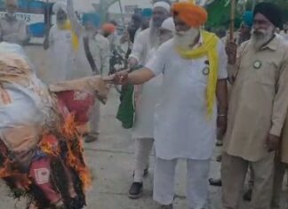 ਲਾਡੋਵਾਲ ਟੋਲ ਪਲਾਜ਼ਾ ‘ਤੇ ਕਿਸਾਨ ਮਜ਼ਦੂਰ ਮੋਰਚੇ ਵੱਲੋਂ ਅਮਿਤ ਸ਼ਾਹ ਦਾ ਪੁਤਲਾ ਫੂਕ ਕੇ ਰੋਸ਼ ਪ੍ਰਦਰਸ਼ਨ