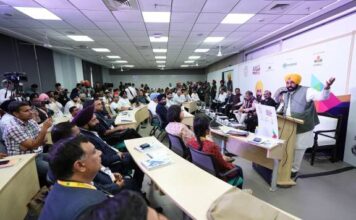 ਪੰਜਾਬ ਉਦਯੋਗ ਅਤੇ ਵਣਜ ਨੂੰ ਹੁਲਾਰਾ ਦੇਣ ਲਈ ਲੁਧਿਆਣਾ, ਨਿਊ ਚੰਡੀਗੜ੍ਹ ਅਤੇ ਅੰਮ੍ਰਿਤਸਰ ਵਿਖੇ ਤਿੰਨ ਵਿਸ਼ਵ ਪੱਧਰੀ ਪ੍ਰਦਰਸ਼ਨੀ ਕੇਂਦਰ ਸਥਾਪਤ ਕਰੇਗਾ: ਮੁੱਖ ਮੰਤਰੀ ਭਗਵੰਤ ਸਿੰਘ ਮਾਨ