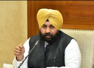 ਭਗਵੰਤ ਮਾਨ ਸਰਕਾਰ ਮੁਢਲੀ ਸਿੱਖਿਆ ‘ਚ ਸਕਾਰਾਤਮਕ ਬਦਲਾਅ ਲਈ ਸਾਰੇ ਸਰਕਾਰੀ ਪ੍ਰਾਇਮਰੀ ਸਕੂਲਾਂ ਵਿੱਚ ‘ਖੇਡ ਪਿਟਾਰਾ’ ਕਿੱਟ ਪ੍ਰਦਾਨ ਕਰੇਗੀ; 7.5 ਲੱਖ ਬੱਚਿਆਂ ਨੂੰ ਹੋਵੇਗਾ ਲਾਭ