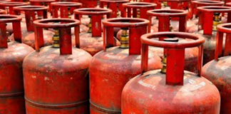 ਮੋਦੀ ਸਰਕਾਰ ਨੇ ਚੁੱਕਿਆ ਵੱਡਾ ਕਦਮ, ਹੋਟਲਾਂ ਲਈ ਵਪਾਰਕ ਗੈਸ ‘ਤੇ ਰੋਕ