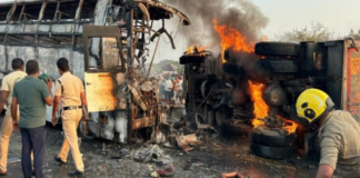 ਬੱਜਰੀ ਨਾਲ ਭਰੇ ਡੰਪਰ ਨਾਲ ਟਕਰਾਉਣ ਤੋਂ ਬਾਅਦ ਬੱਸ ਨੂੰ ਲੱਗੀ ਅੱਗ; ਵਾਪਰਿਆ ਭਿਆਨਕ ਹਾਦਸਾ