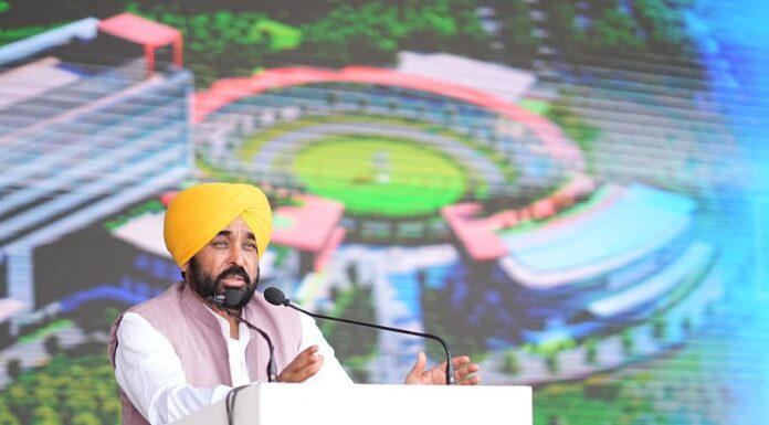 ਇਨਫੋਸਿਸ ਮੁਹਾਲੀ ਵਿੱਚ 2700 ਨੌਜਵਾਨਾਂ ਨੂੰ ਸਿੱਧਾ ਰੋਜ਼ਗਾਰ ਅਤੇ ਹਜ਼ਾਰਾਂ ਹੋਰਾਂ ਨੂੰ ਅਸਿੱਧੇ ਤਰੀਕੇ ਨਾਲ ਰੋਜ਼ਗਾਰ ਦੇਵੇਗੀ: ਮੁੱਖ ਮੰਤਰੀ ਭਗਵੰਤ ਸਿੰਘ ਮਾਨ