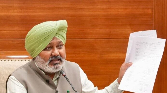 ਪੰਜਾਬ ਦਾ ਆਬਕਾਰੀ ਮਾਲੀਆ ਟੀਚਿਆਂ ਨੂੰ ਪਾਰ ਕਰਦਾ ਹੋਇਆ 11,782 ਕਰੋੜ ਰੁਪਏ ‘ਤੇ ਪੁੱਜਾ; ਚਾਰ ਸਾਲਾਂ ਵਿੱਚ ਉਗਰਾਹੀ ਲਗਭਗ ਦੁੱਗਣੀ ਹੋਈ: ਹਰਪਾਲ ਸਿੰਘ ਚੀਮਾ
