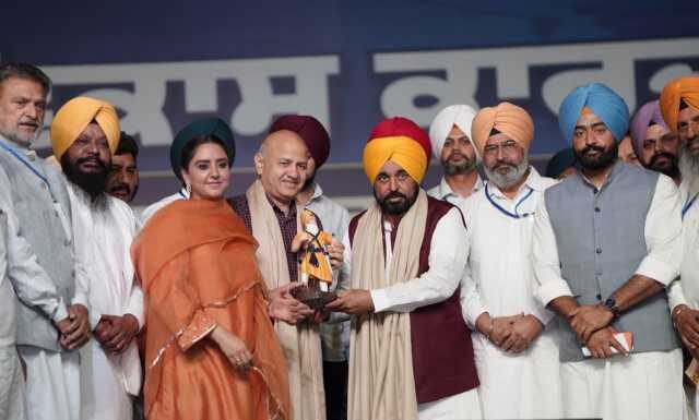 ਪੰਜਾਬ ਵਿੱਚ ਮੁੱਖ ਮੰਤਰੀ ਭਗਵੰਤ ਸਿੰਘ ਮਾਨ ਦੀ ਅਗਵਾਈ ਹੇਠ ਵਿਕਾਸ ਕਾਰਜ ਜਾਰੀ; ਮੋਗਾ ਵਿੱਚ ਬਹੁ-ਕਰੋੜੀ ਪ੍ਰਾਜੈਕਟਾਂ ਦਾ ਉਦਘਾਟਨ