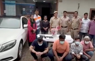 ਭਾਰੀ ਮਾਤਰਾ ਵਿੱਚ ਸਾਮਾਨ ਜ਼ਬਤ, 47.79 ਲੱਖ ਰੁਪਏ ਦੀ ਨਕਦੀ, ਇੱਕ ਮਰਸੀਡੀਜ਼ ਕਾਰ ਤੇ 85 ਮੋਬਾਈਲ ਫੋਨ ਸ਼ਾਮਲ