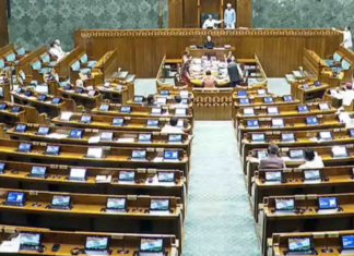 ਵਿਸ਼ੇਸ਼ ਸੰਸਦ ਸੈਸ਼ਨ 2026: ਅੱਜ ਮਹਿਲਾ ਰਾਖਵਾਂਕਰਨ ਅਤੇ ਹੱਦਬੰਦੀ ਬਿੱਲਾਂ ‘ਤੇ ਵੋਟ ਪਾਉਣ ਲਈ ਰਾਜ ਸਭਾ, ਲੋਕ ਸਭਾ ਵਿੱਚ ਪ੍ਰਧਾਨ ਮੰਤਰੀ ਮੋਦੀ ਦਾ ਭਾਸ਼ਣ