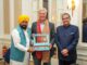 ਮੁੱਖ ਮੰਤਰੀ ਨੇ ਹਾਲੈਂਡ ਦੇ ਮਹਾਨ ਹਾਕੀ ਖਿਡਾਰੀ ਫਲੋਰਿਸ ਜਾਨ ਬੋਵਲੈਂਡਰ ਨਾਲ ਕੀਤੀ ਮੁਲਾਕਾਤ, ਪੰਜਾਬ ਦੇ ਅਥਲੀਟਾਂ ਨੂੰ ਸਿਖਲਾਈ ਦੇਣ ਦਾ ਦਿੱਤਾ ਸੱਦਾ