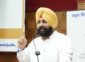 ਸ੍ਰੀ ਅਕਾਲ ਤਖ਼ਤ ਸਾਹਿਬ ‘ਤੇ ਸਵਾਲ ਉਠਾਉਣਾ ਪੰਥ ‘ਤੇ ਸਿੱਧਾ ਹਮਲਾ ਹੈ, ਸੁਖਬੀਰ ਬਾਦਲ ਨੂੰ ਇਸ ਹਮਲੇ ਲਈ ਜਵਾਬਦੇਹ ਠਹਿਰਾਇਆ ਜਾਣਾ ਚਾਹੀਦਾ ਹੈ: ਹਰਜੋਤ ਸਿੰਘ ਬੈਂਸ