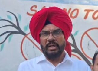 ਸਫਾਈ ਕਰਮਚਾਰੀਆਂ ਲਈ ਪੰਜਾਬ ਸਰਕਾਰ ਦਾ ਵੱਡਾ ਫੈਸਲਾ, ਠੇਕੇਦਾਰੀ ਸਿਸਟਮ ਖਤਮ ਹੁਣ ਸਫਾਈ ਕਰਮਚਾਰੀਆਂ ਦੇ ਖਾਤਿਆਂ ‘ਚ ਸਿੱਧੀ ਆਏਗੀ ਤਨਖਾਹ, 15,100 ਰੁਪਏ ਕੀਤੀ ਗਈ ਸੈਲਰੀ